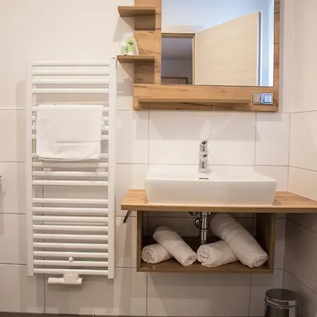 홈스테이 Flussbett