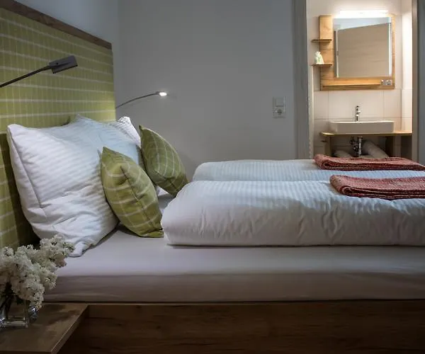 홈스테이 Flussbett